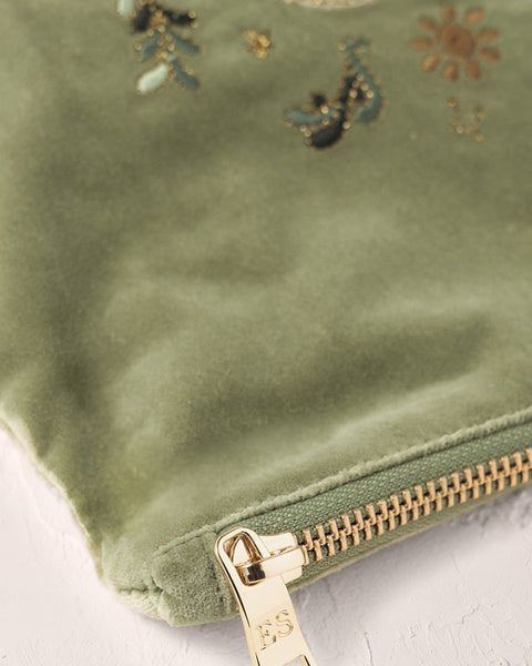 Mystical Horse Velvet Everyday Pouch Olive