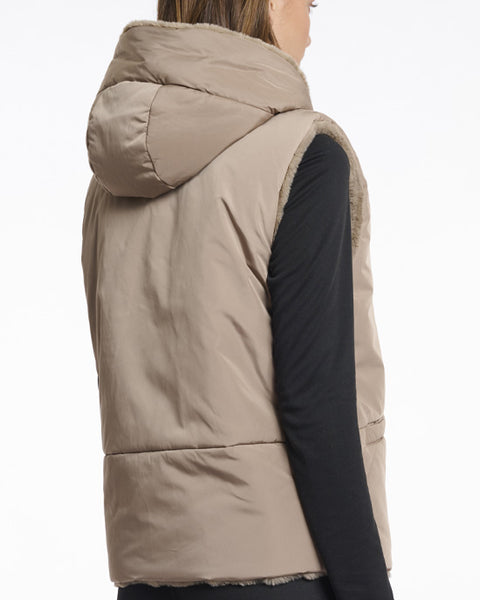 Hiddo Reversible Gilet Toffee