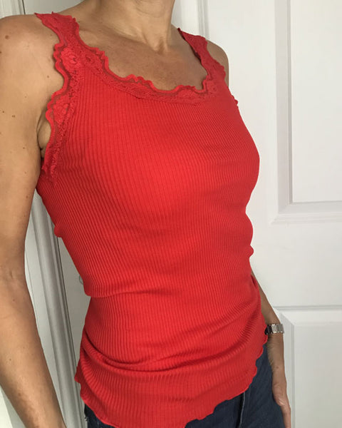 Classic silk top w lace Spicy Red - shopatstocks