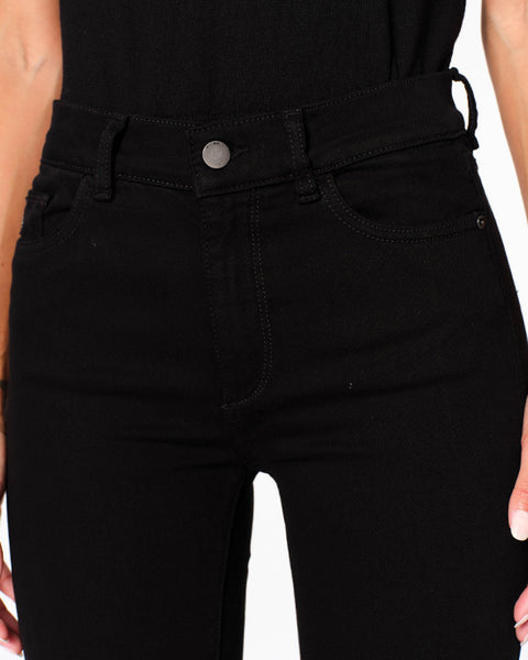 Mara Straight Mid Rise Ankle Jeans Black Peached Raw