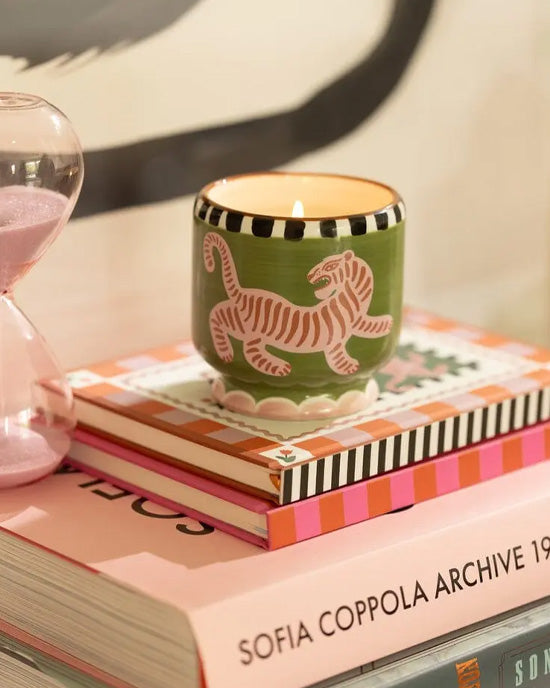 A Dopo Tiger Ceramic Candle Black Cedar & Fig