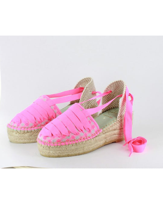 Fuchsia gingham mid-wedge espadrilles with ribbons