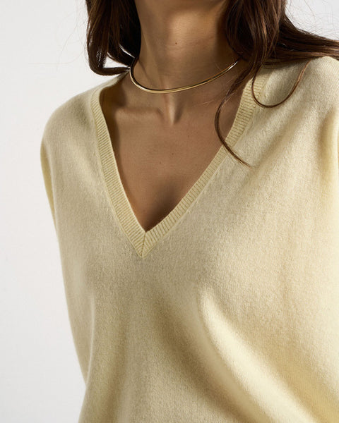 Martinettie V-neck Jumper Vanilla - shopatstocks