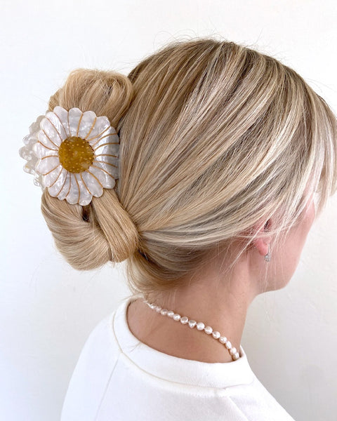 Hand-Painted Daisy Flower Claw Hair Clip