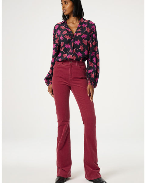 Eva Flare Trousers Cerise red