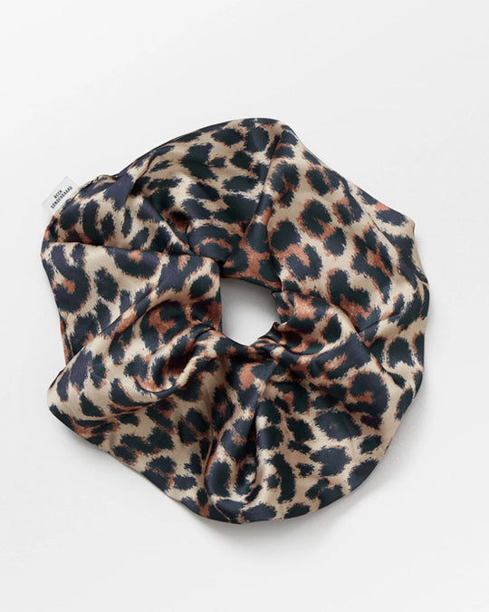 Leopa Luster Scrunchie