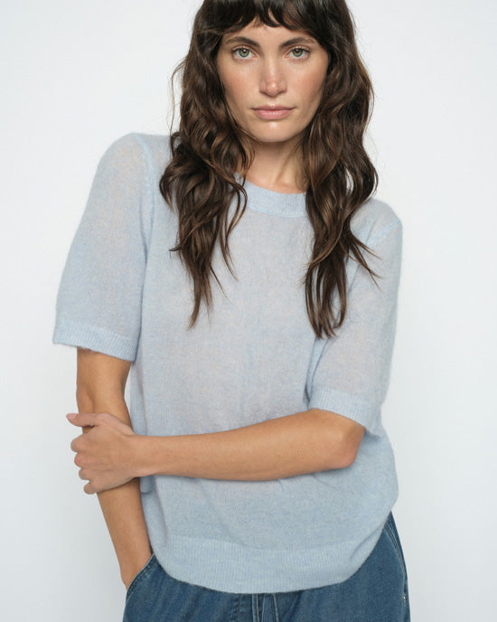 Mape O-Neck Short Sleeve Skyway