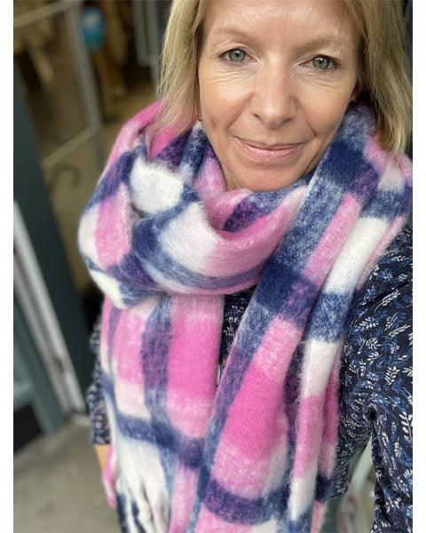 Rebekka Long Scarf Fiji Flower Check