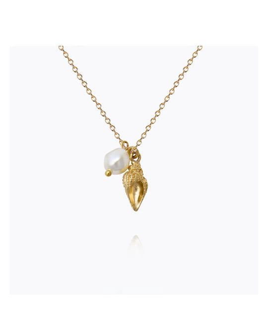 Shell Pearl Necklace