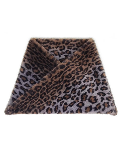 Snuggy Snood Grey Leo